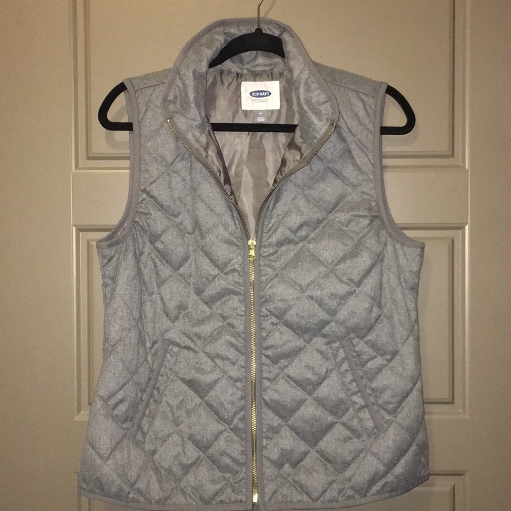 GREAT CONDITION Gray quilted vest